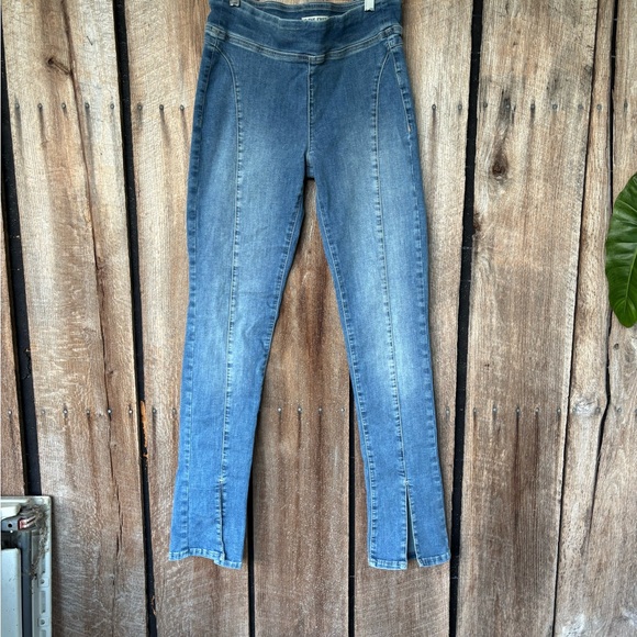 We The Free by Free People Women’s Skinny Jeans Small Pull-On Front Slit Hem - Picture 2 of 7